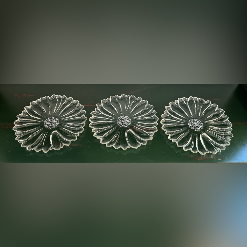 Vintage MCM Colony Daisy Snack Plates Bundle Of Three